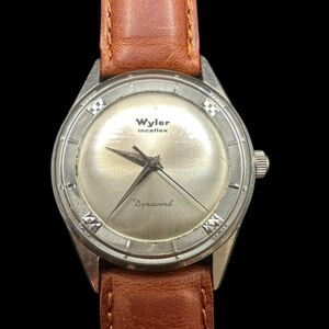Stunning Wyler Incaflex Dynawind Vintage Watch with Brown Kreisler Leather Strap